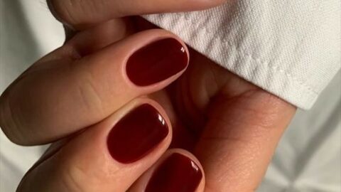 31 Gorgeous Burgundy Nails That You’ll Go Crazy Over