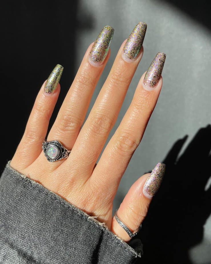 32 Gorgeous New Year's Nails for a Stylish Celebration