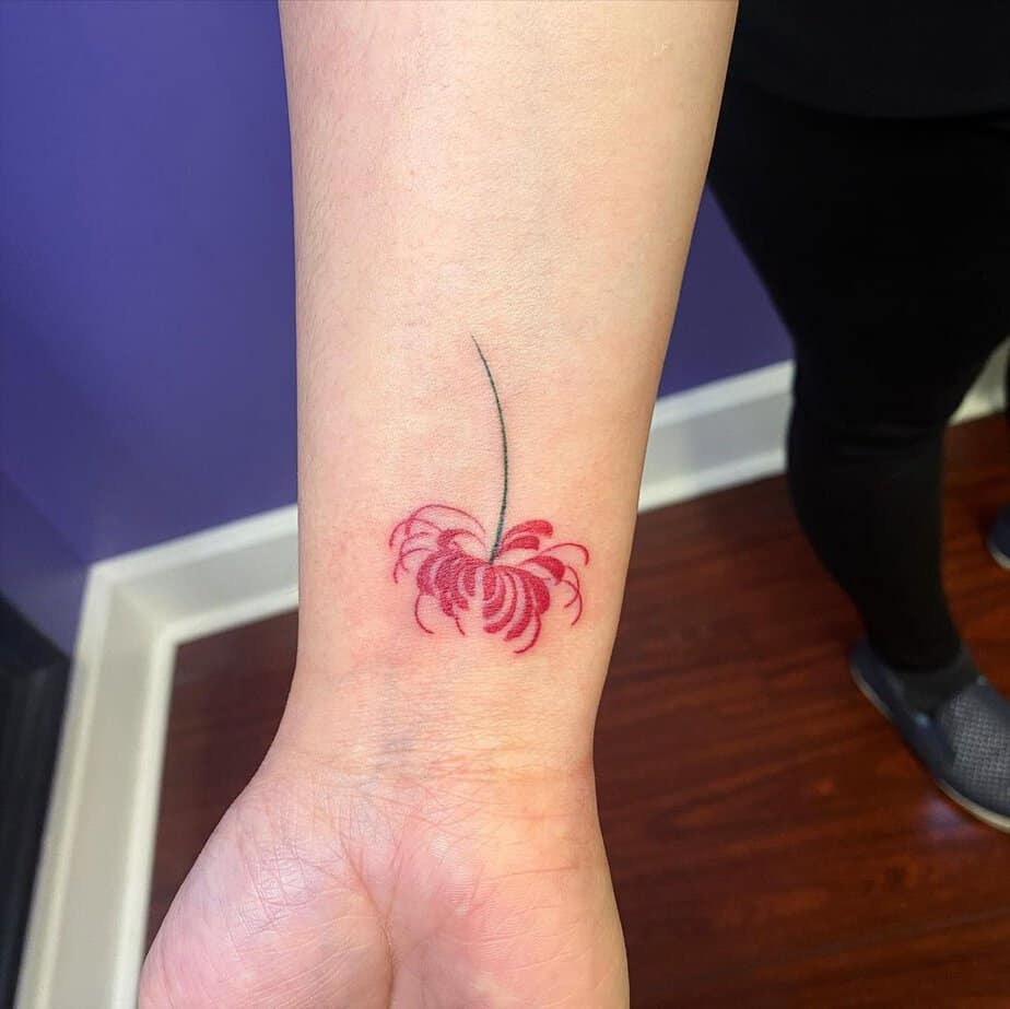 19 Remarkable Red Spider Lily Tattoos To Create A Web Of Beauty