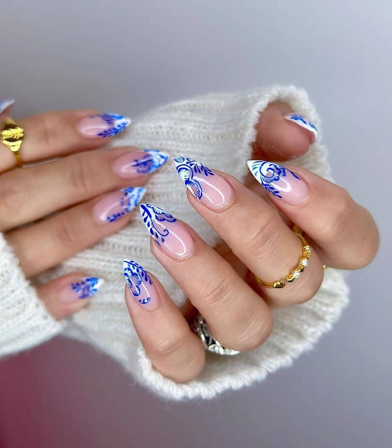 34 Creative Holiday Nails To Set The Mood And Spread Joy