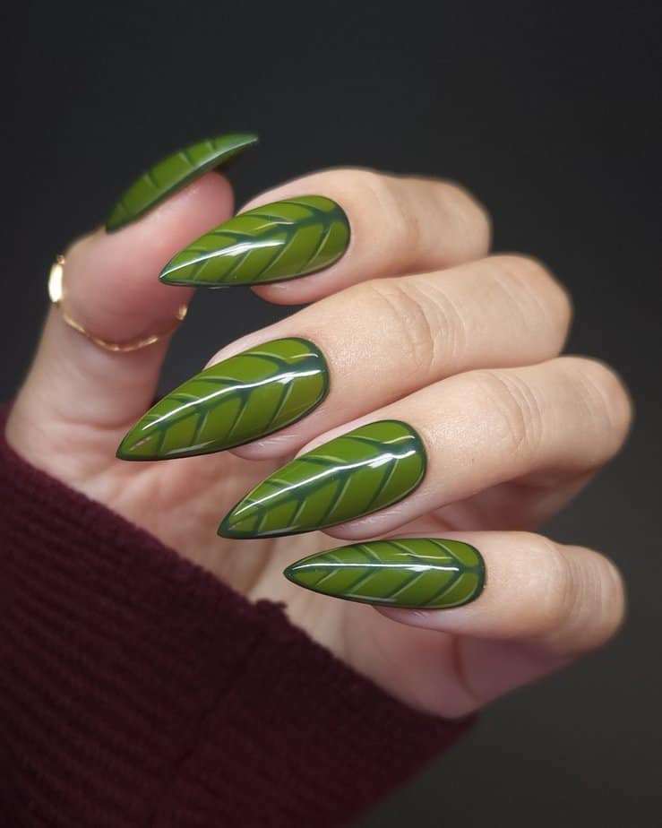 35 Unique Leaf Nails to Express Joy and Creativity