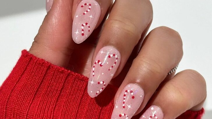 30 Dazzling Candy Cane Nails To Sweeten Your Tips