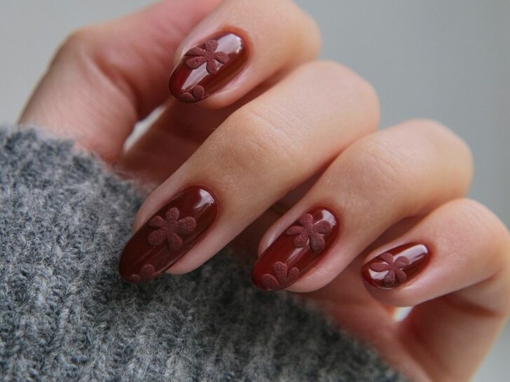 35 Captivating Medium-Length Nails That Will Draw All Eyes