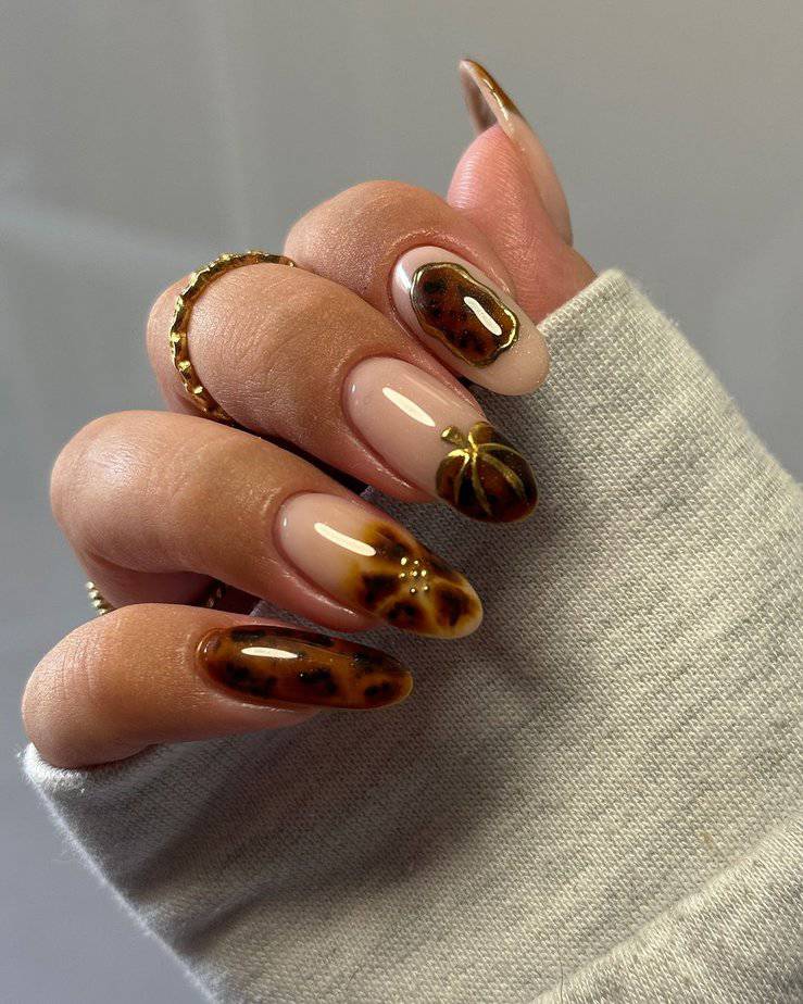 35 Captivating Medium-Length Nails That Will Draw All Eyes