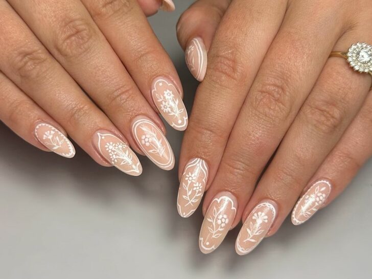 30 Chic Framed Nails That Deserve Their Own Gallery