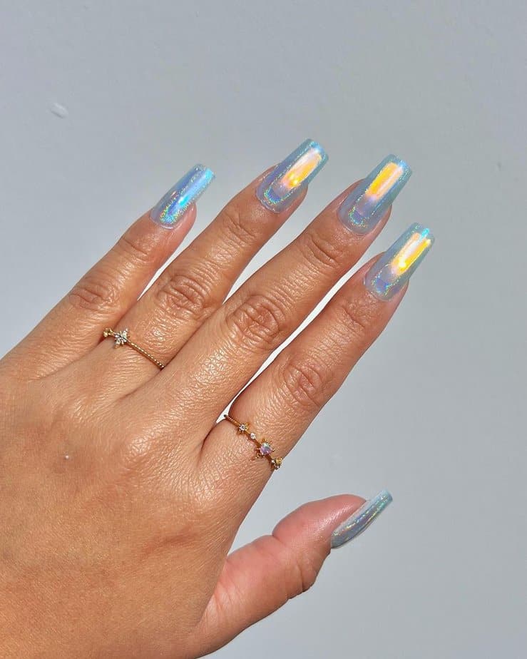 16. Ocean blue iridescent nails