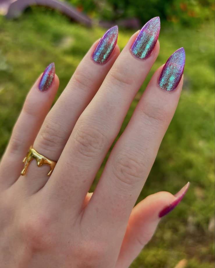 40 Incredible Iridescent Nails To Brighten Your Day