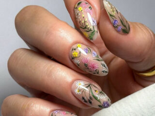 27 Gorgeous Garden Nails That Will Make Your Fingers Bloom