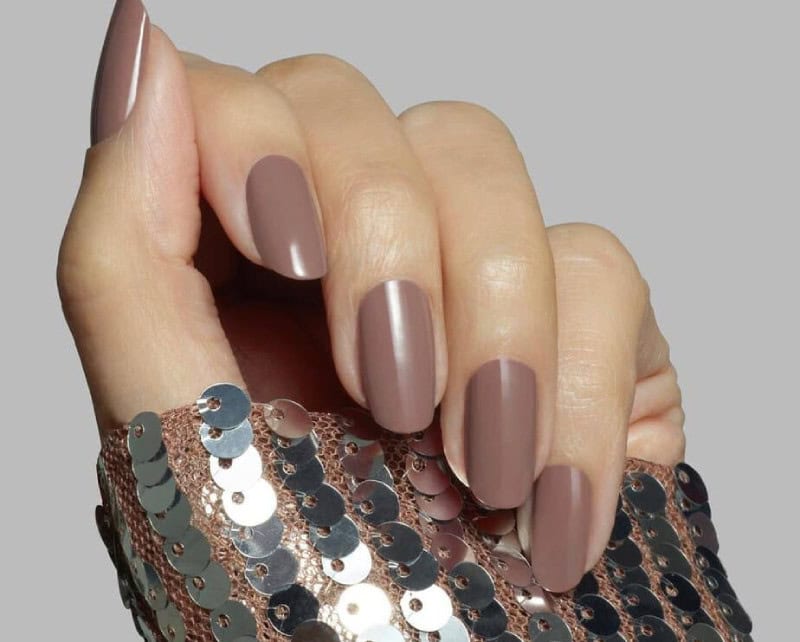 27 Graceful Taupe Nails To Flaunt Throughout the Year 1 1