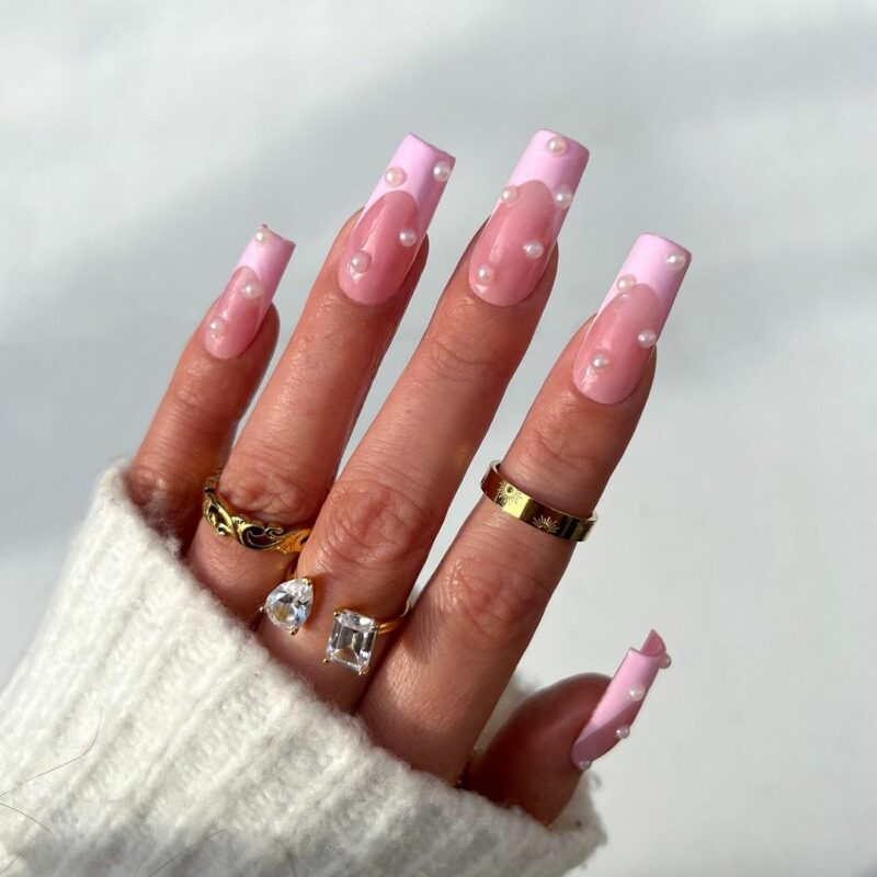 40 Mesmerizing Pearl Nails That Will Get You Out Your Shell