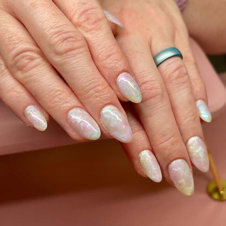 40 Mesmerizing Pearl Nails That Will Get You Out Your Shell