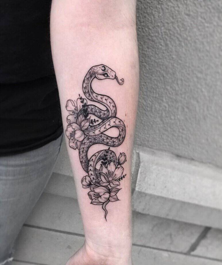 A serpent with apple blossoms