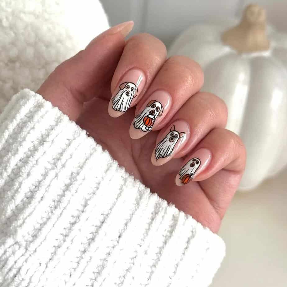 28 Sparkling Holiday Nails That Will Steal the Spotlight