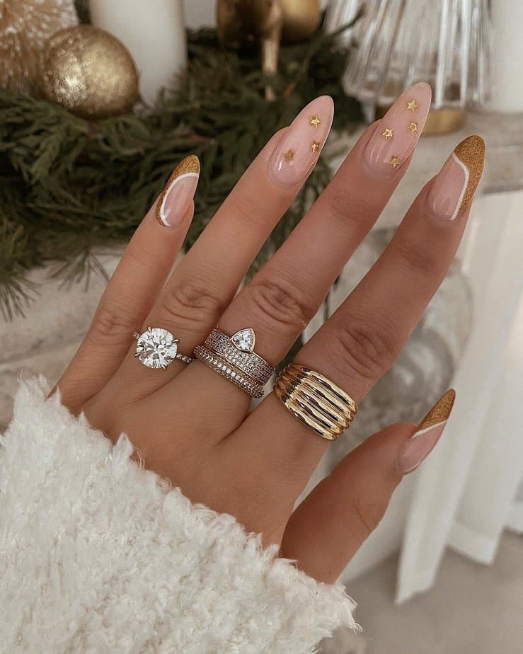 28 Sparkling Holiday Nails That Will Steal the Spotlight