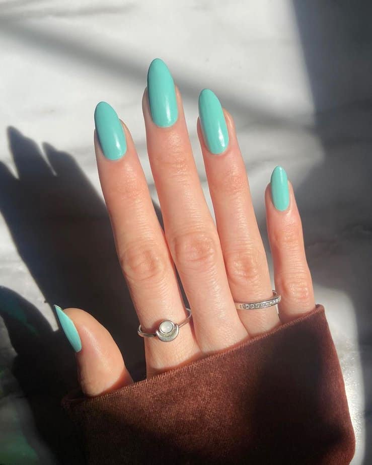 Long tiffany blue nails