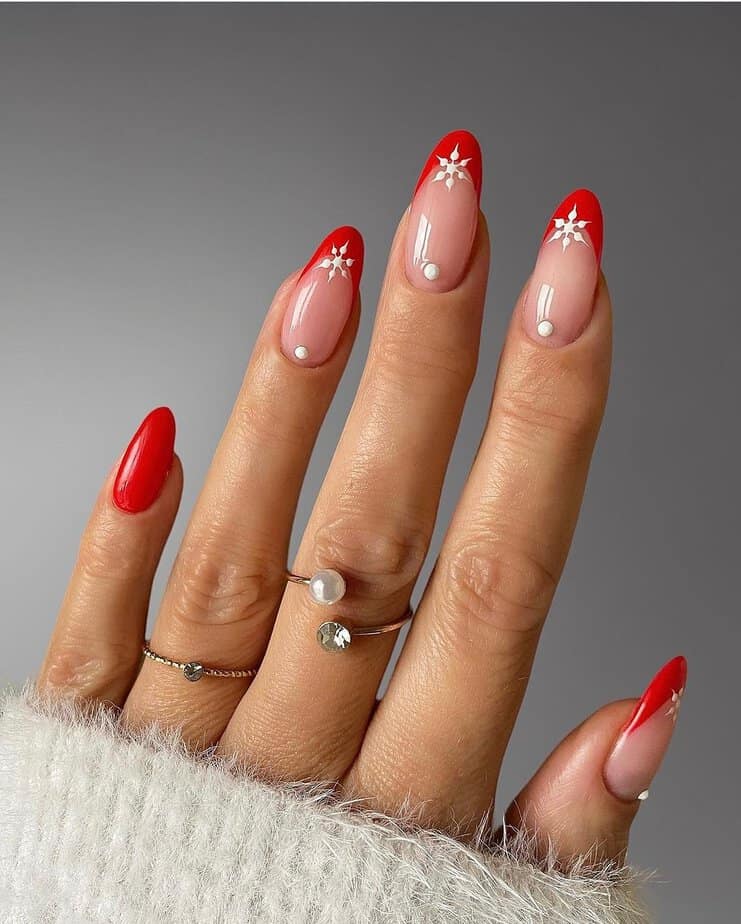 30 Festive Christmas Nails To Get You On The Nice List