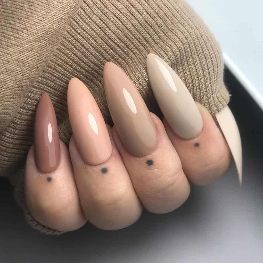 27 Graceful Taupe Nails To Flaunt Throughout the Year