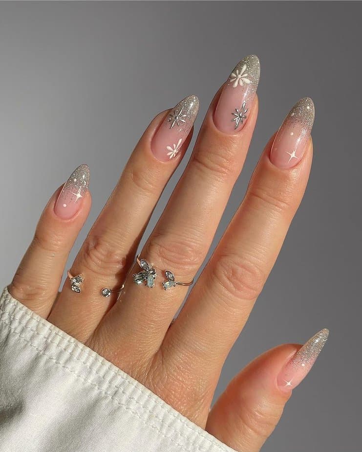 30 Festive Christmas Nails To Get You On The Nice List