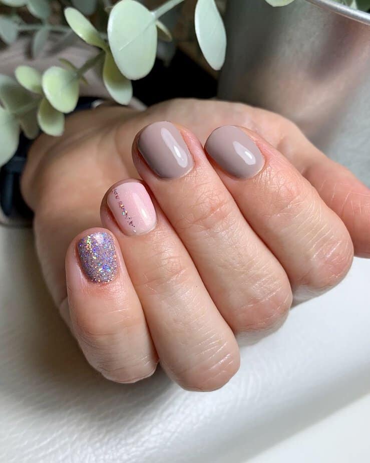 27 Graceful Taupe Nails To Flaunt Throughout the Year