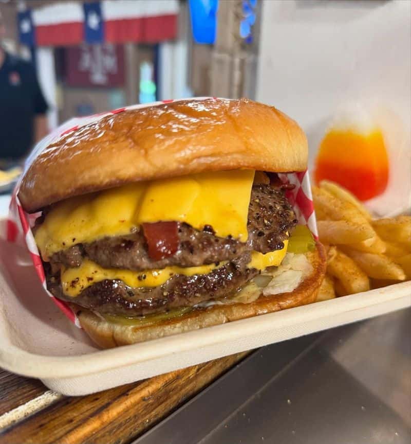 Top of the Hill-Greasy Burgers, Bryan