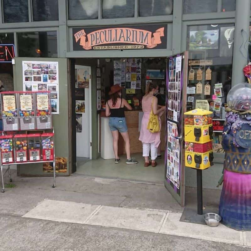 Visit Freakybuttrue Peculiarium