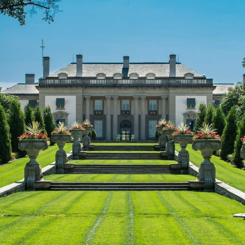 Visit the Nemours Estate
