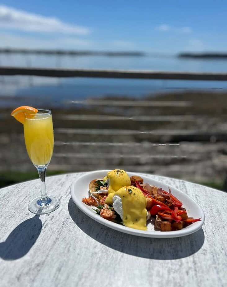 Dolphin Marina Restaurant, Harpswell