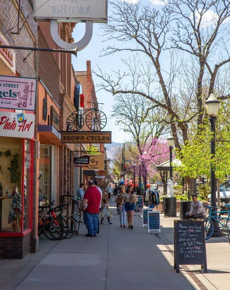 Historic Downtown & Art on the Corner