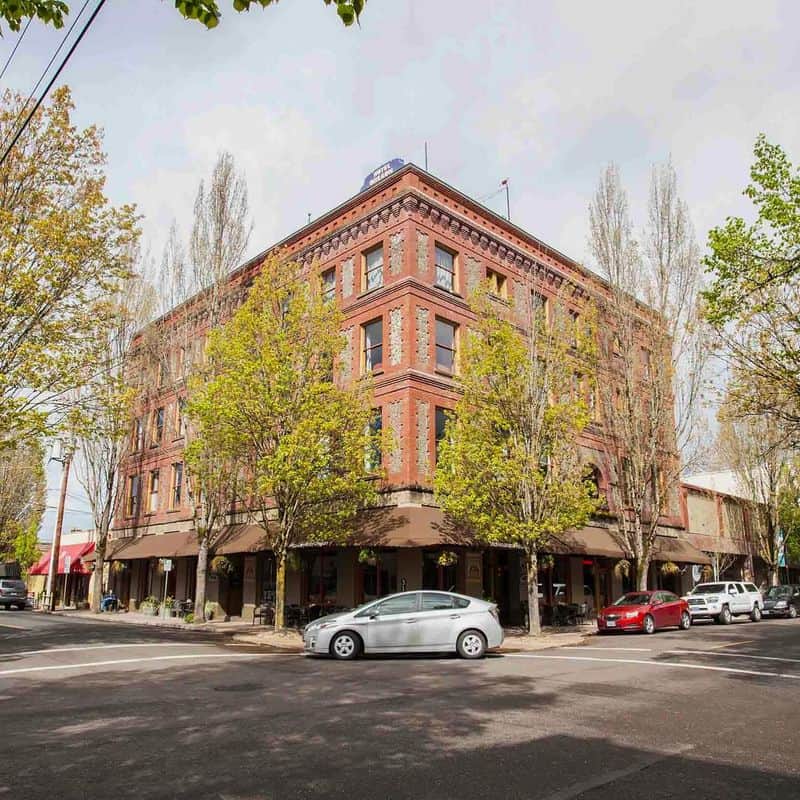 11 Magical Oregon Spots That Locals Love More Than Portland McMinnville