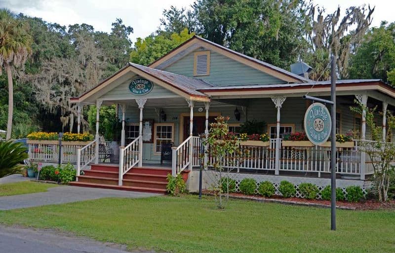 Vintage on 5th — Crystal River