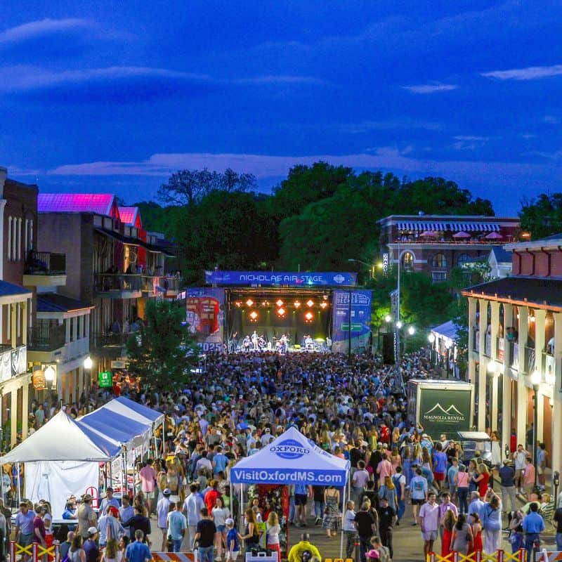 12 Must-Do Summer Adventures in Mississippi That'll Make Your Season Unforgettable Stroll the Downtown District of Oxford