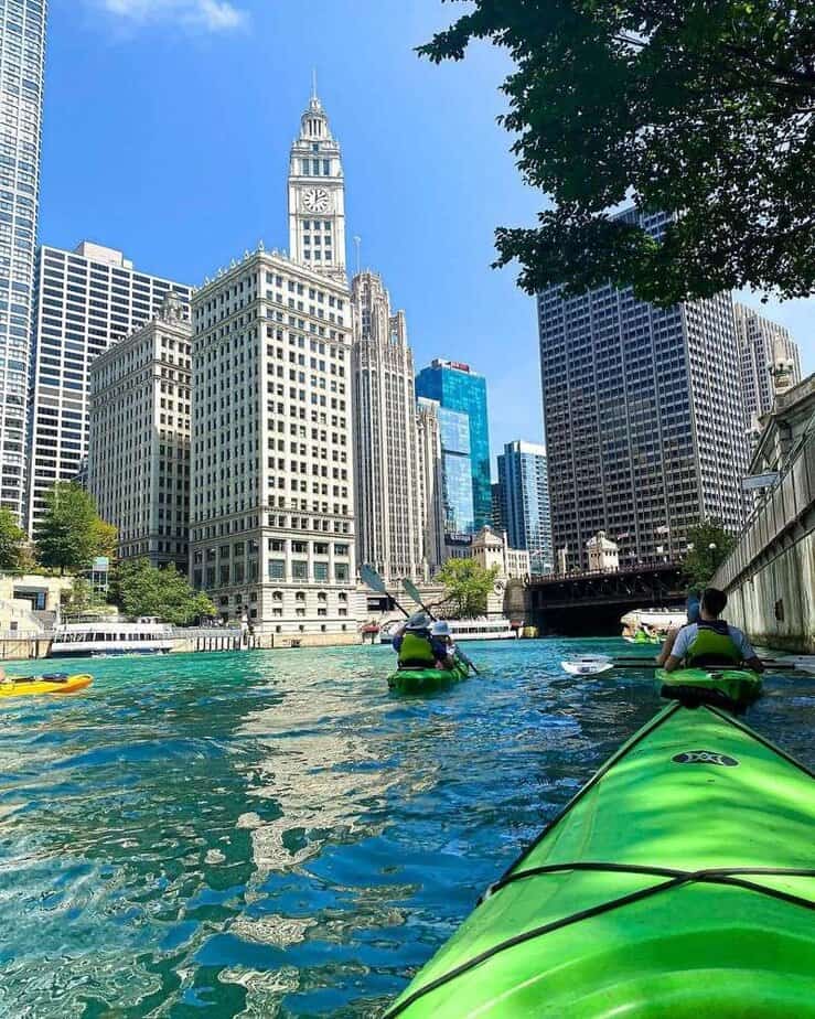 Kayak the Chicago River at Dawn