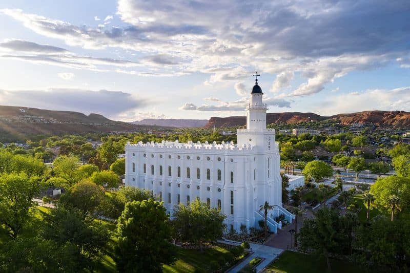 Tour the St. George Utah Temple and Visitor Center