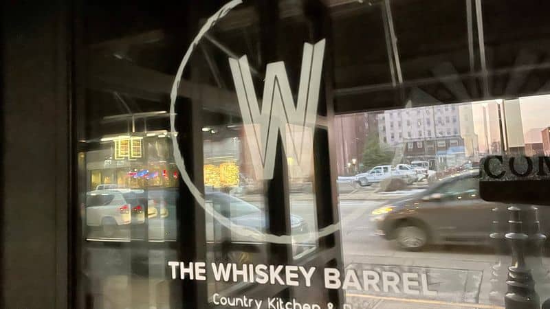 Whiskey Barrel: Comfort Food with a Creative Twist