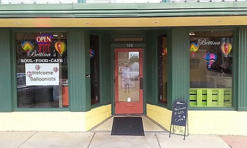 13 Mississippi Soul Food Spots That Just Might Beat Grandma's (Shhh!) Bettina's Soulfood Kitchen