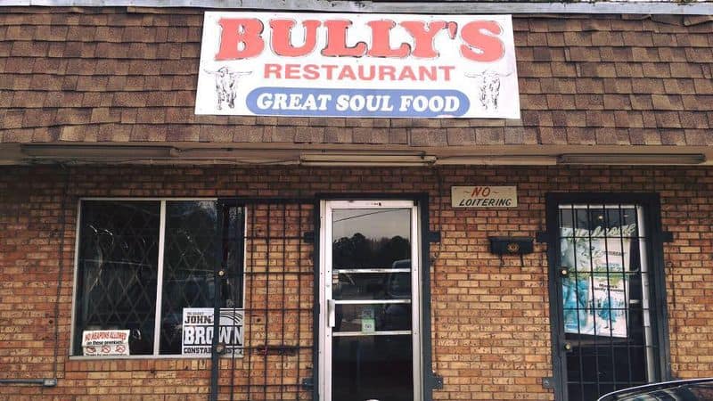 13 Mississippi Soul Food Spots That Just Might Beat Grandma's (Shhh!) Bully's Soul Food Restaurant