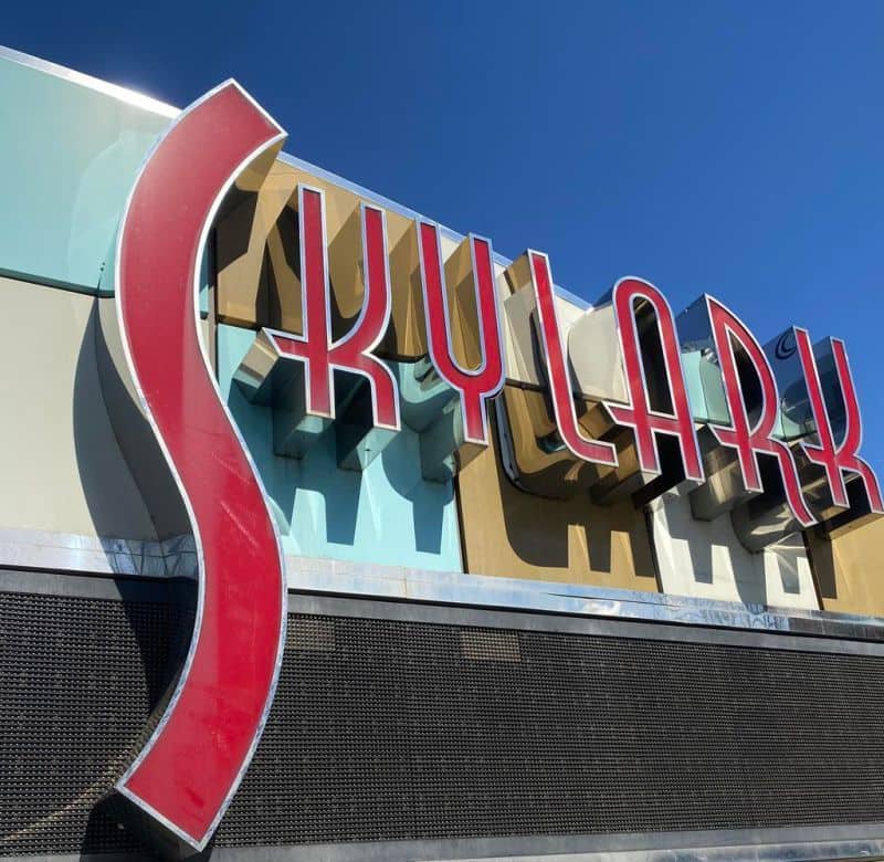 Skylark Fine Diner & Lounge