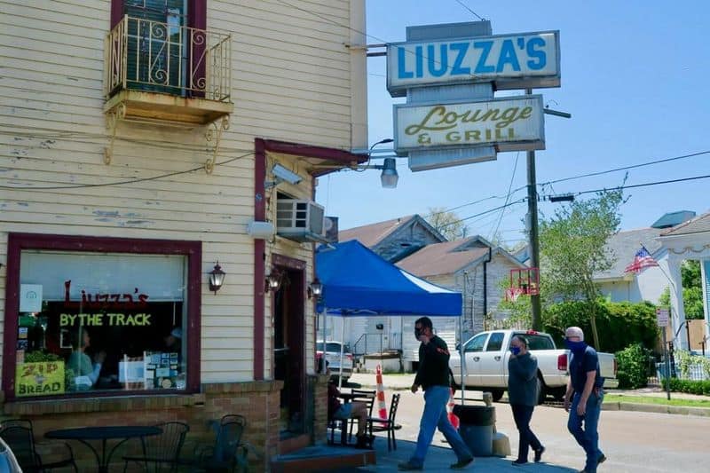 Liuzza's by the Track