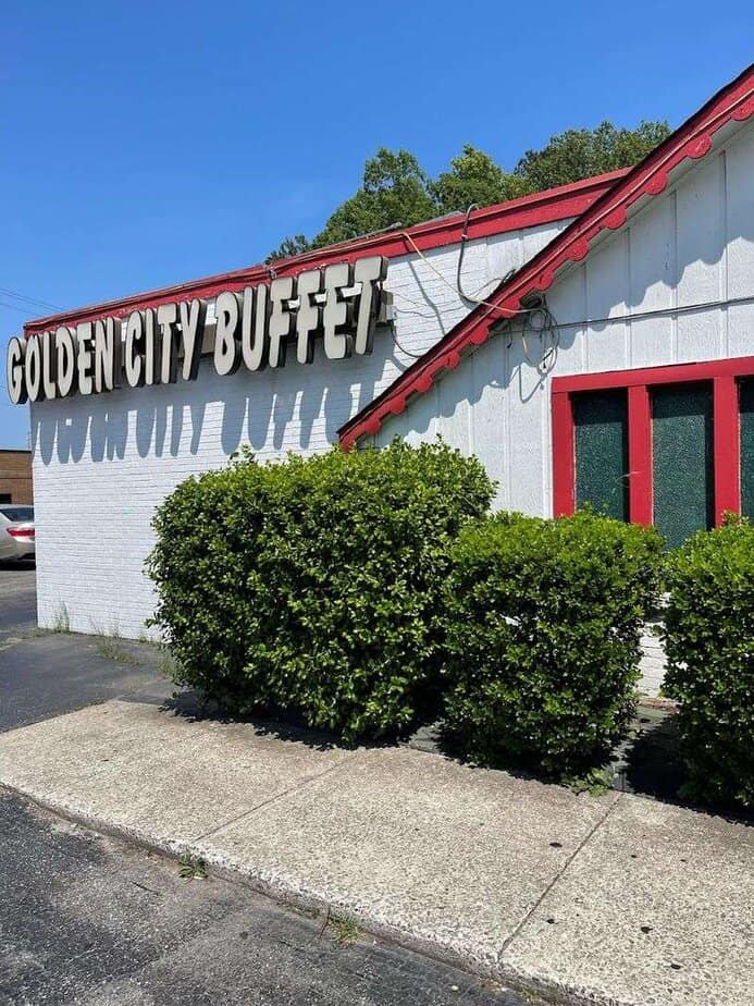 7 Overhyped Washington Buffets Locals Don’t Recommend Golden City Buffet: Flavor Wasteland