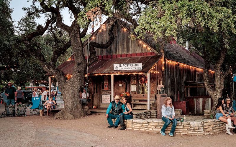Luckenbach - Where Everybody's Somebody