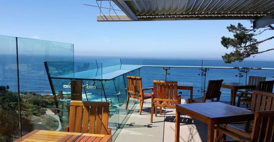 7 stunning coastal restaurants on the monterey peninsula worth the trip