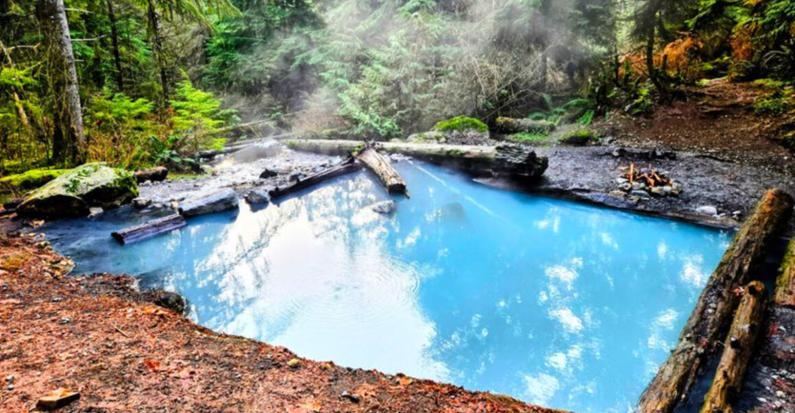 7 Washington Hot Springs So Remote, You'll Feel Like the Only One There