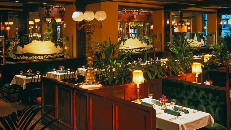 The Old Ebbitt Grill: Historic Gem Serving Maritime Treasures