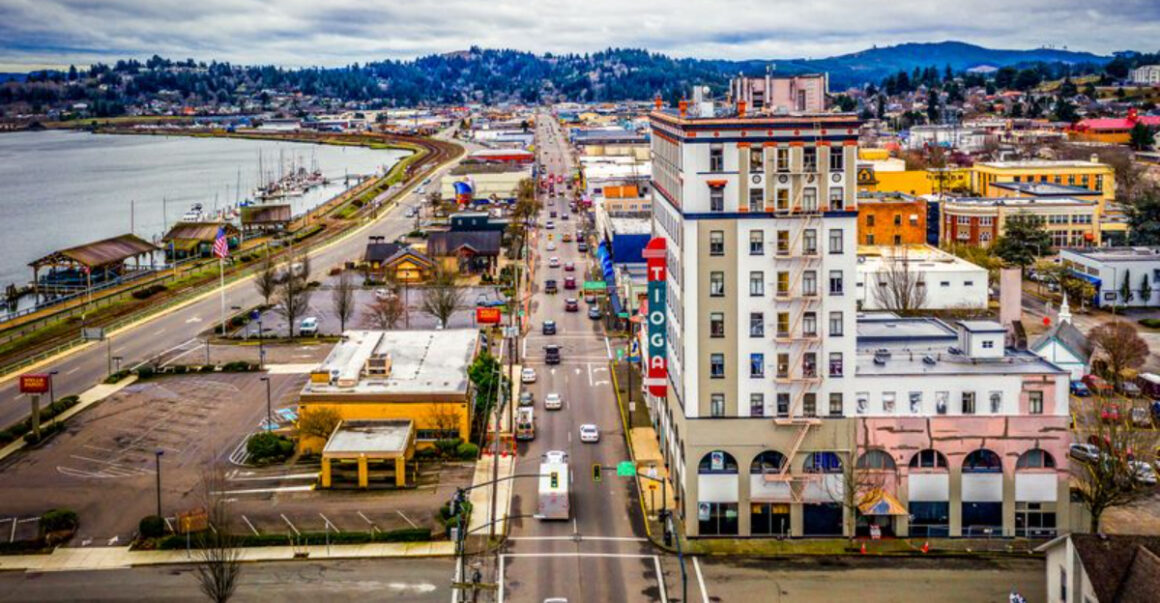 8 peaceful oregon towns where life moves at the perfect pace