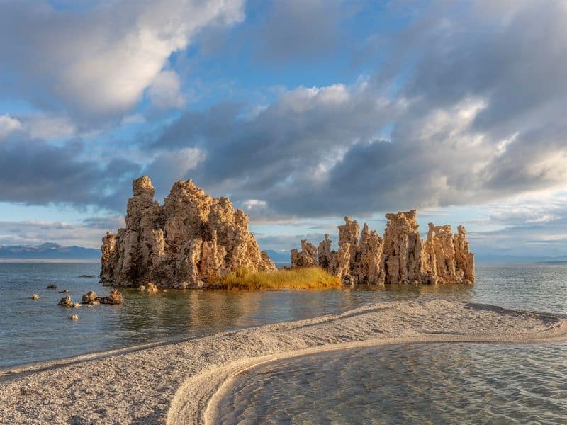 Mono Lake's Otherworldly Tufa Towers