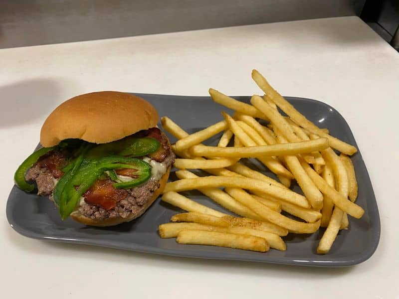 Black Hills Burger & Pizza Co. &mdash; Custer