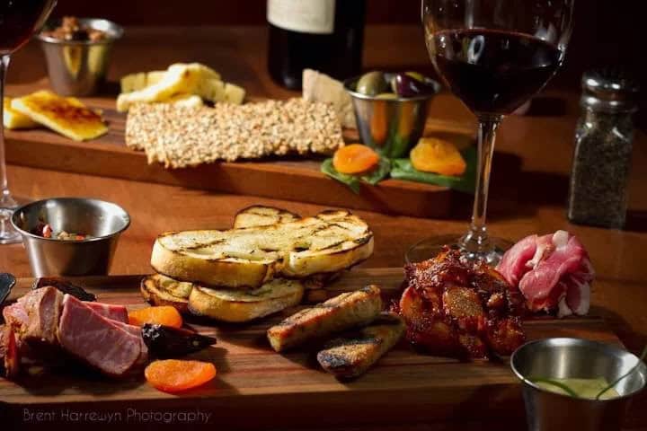 ezgif 44674419fb33b3