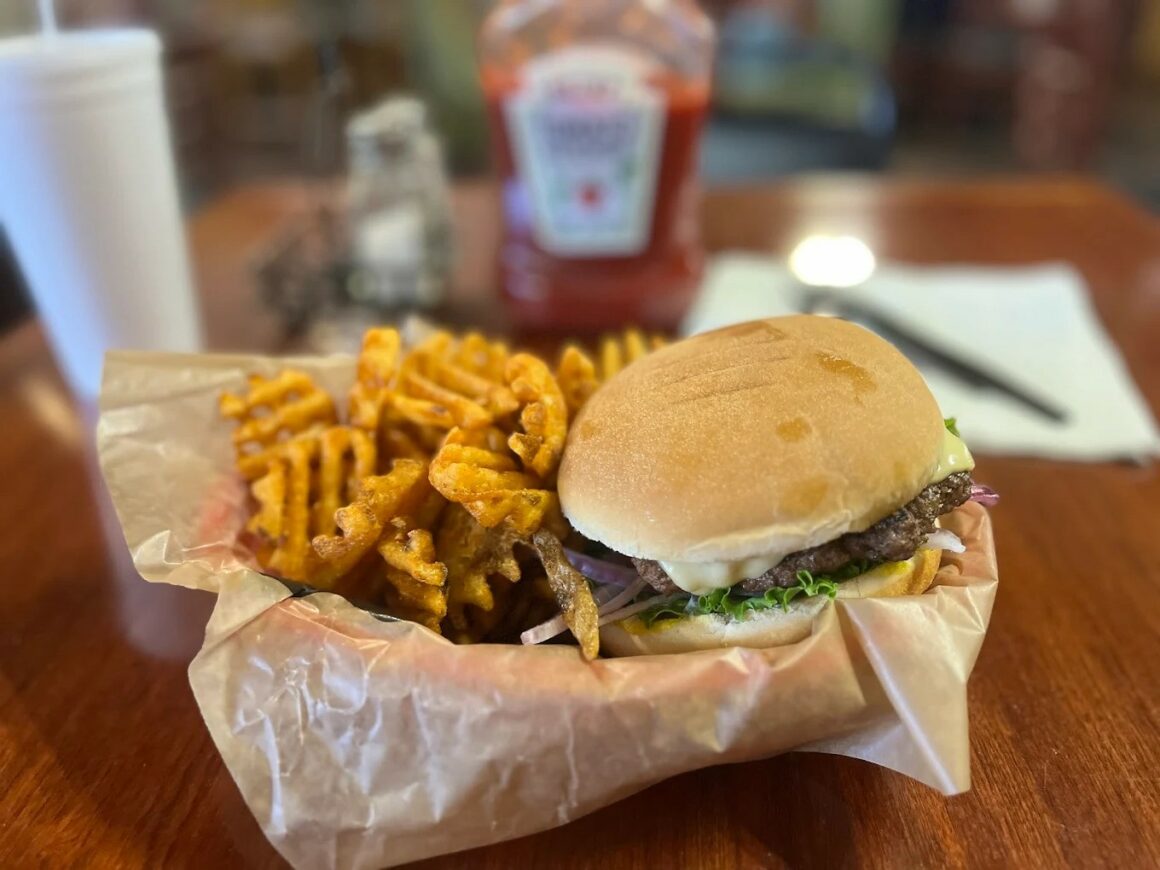 ezgif 693d55fe0bcf97