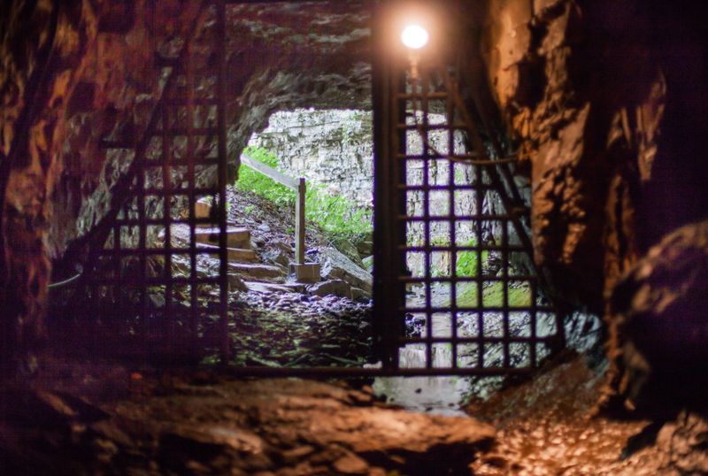 10 Breathtaking Caves in Tennessee You’ll Want on Your Bucket List Bell Witch Cave