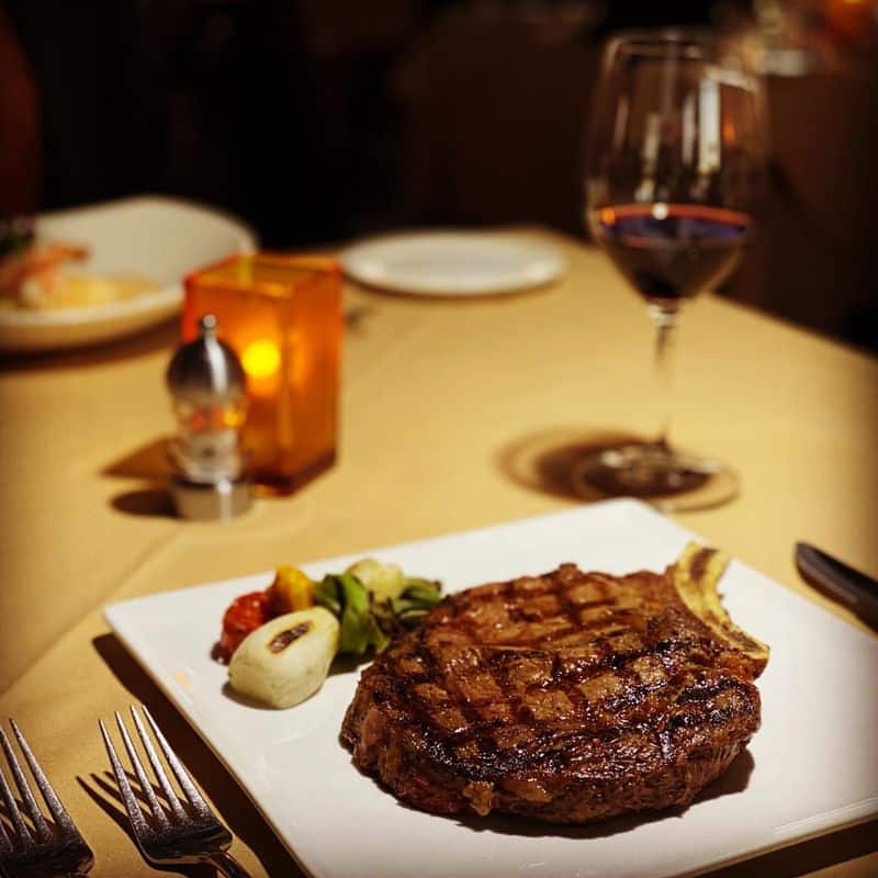 Queensview Steakhouse (Long Beach)